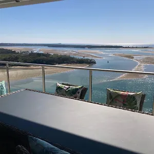 Aparthotel Waves Maroochy River